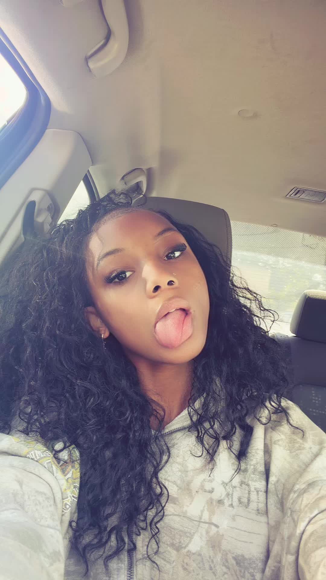 @t_moneyspam