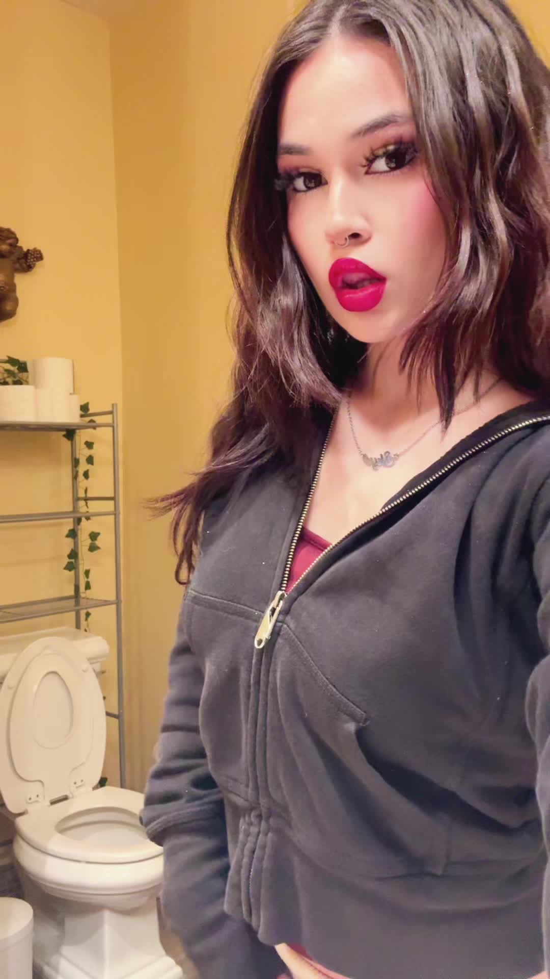 @Tiny🤍