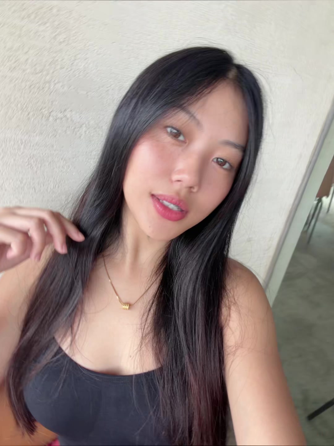 @Ella