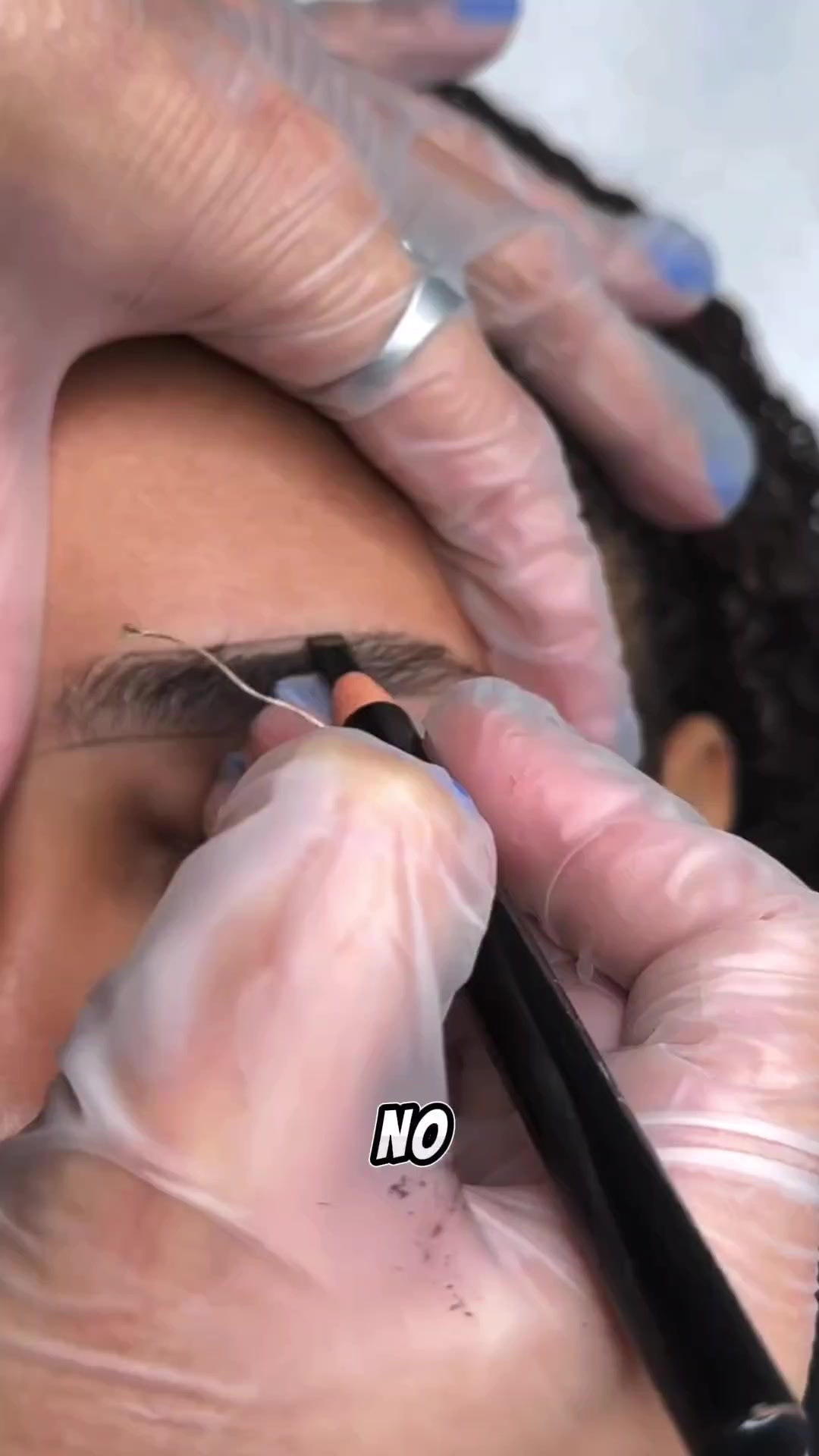 @Miradas de cejas perfectas ❤️