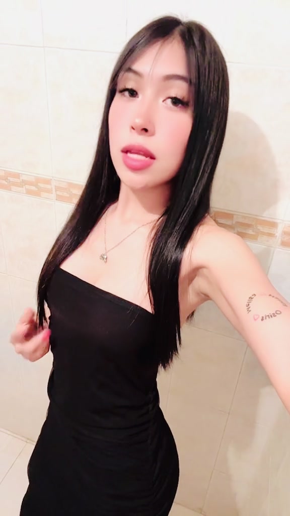 @naomiss__
