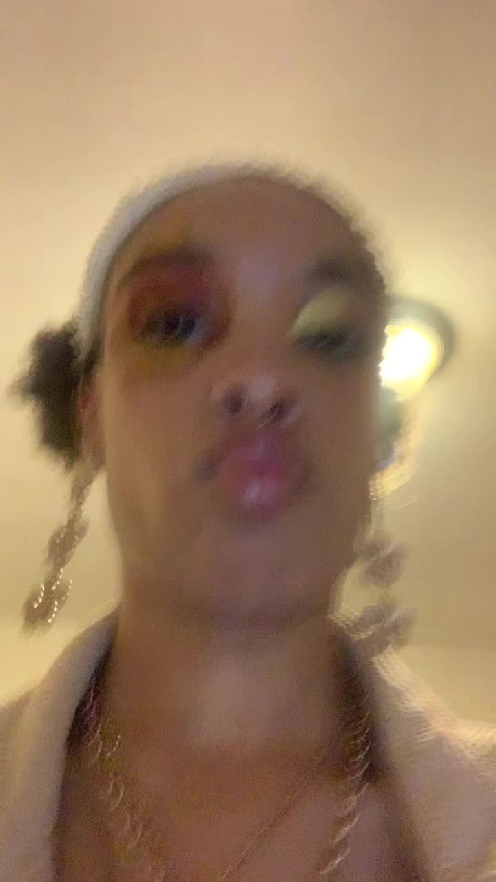 @Ladayzhathedoll🦋🍯🧚🏽♀️🎨