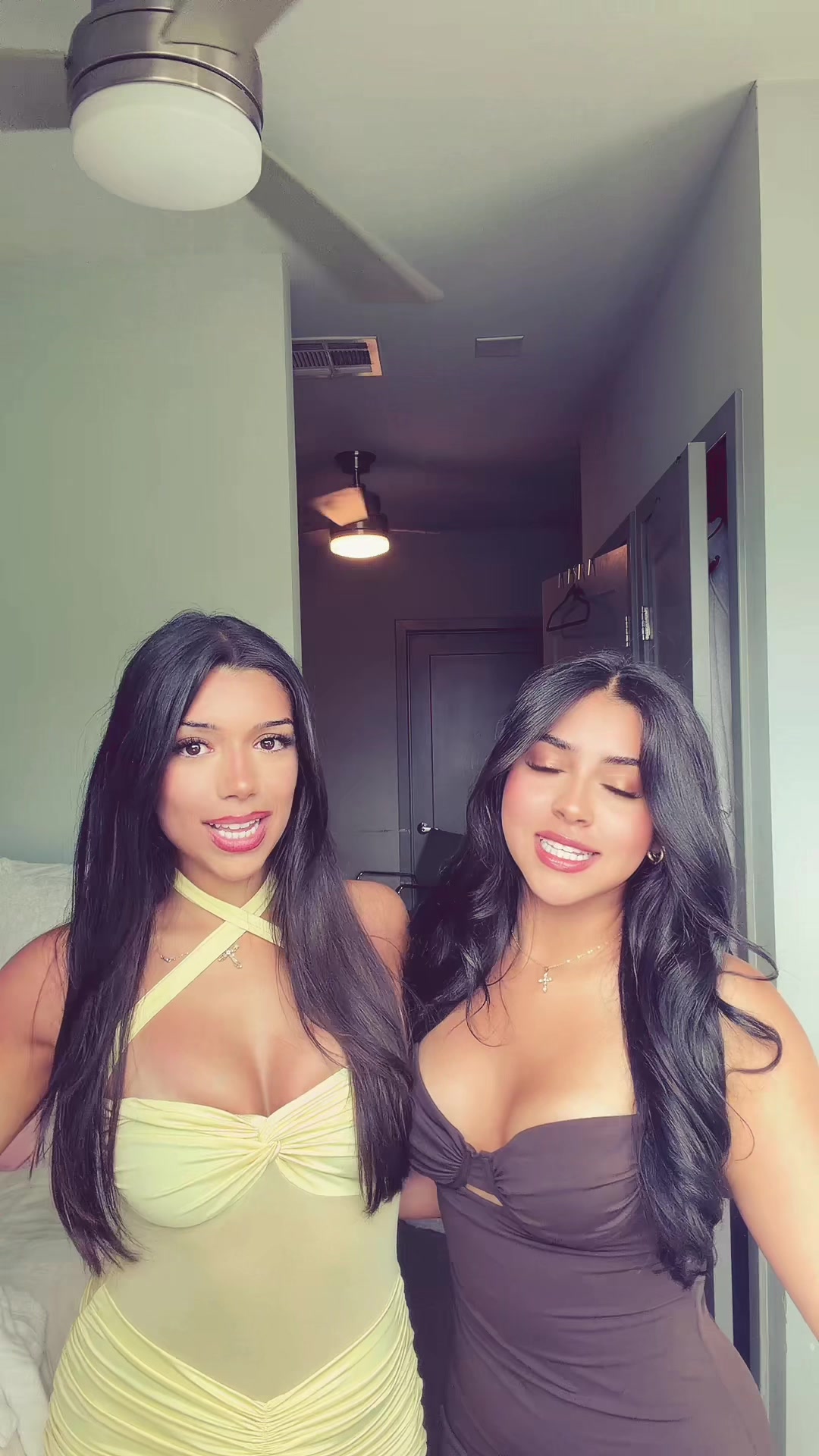 @anasia