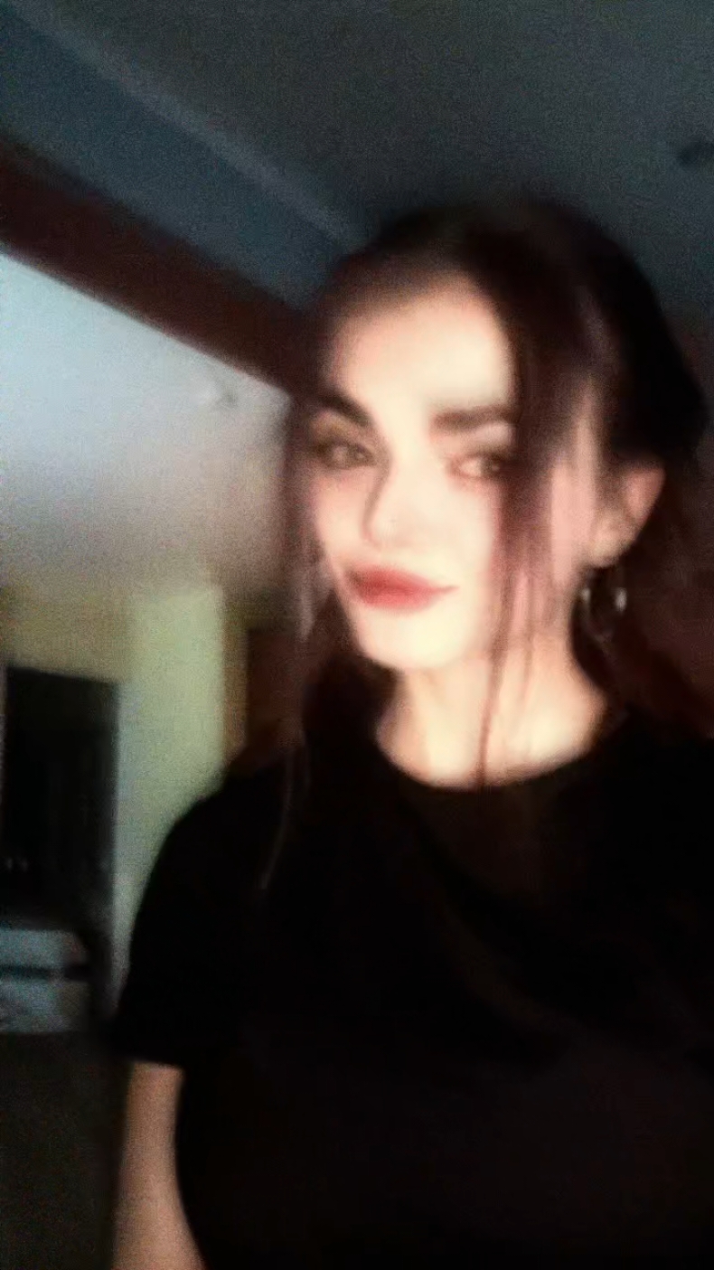 @Оле4ка_)