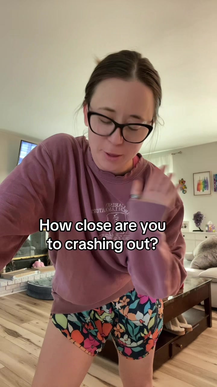 @motherhoodonhermind