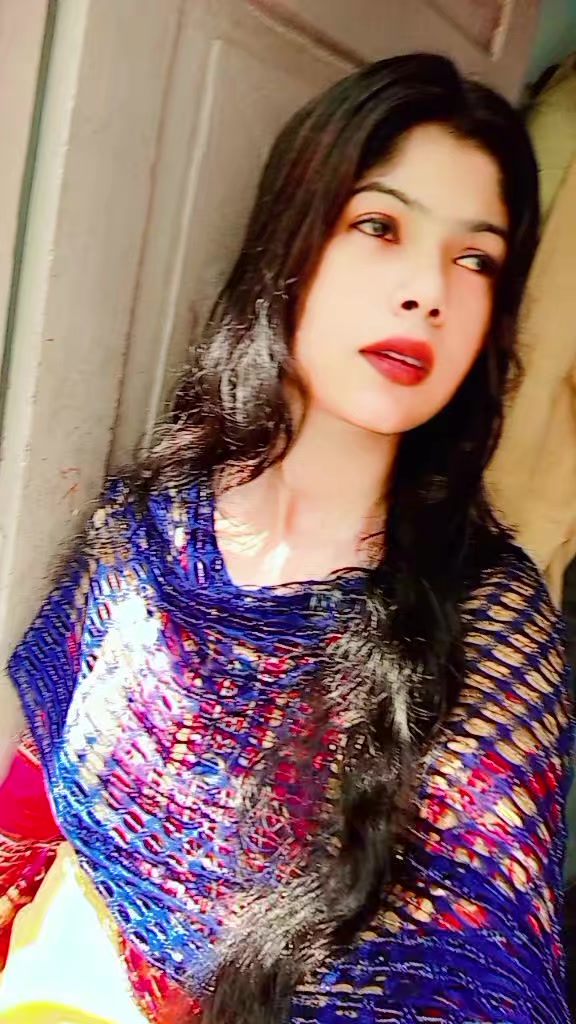 @{🤍kashish Mattu👑}