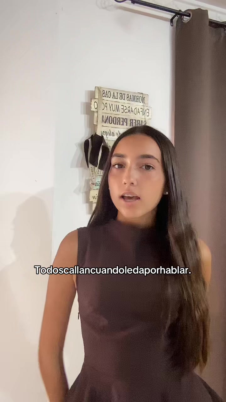 @⁷