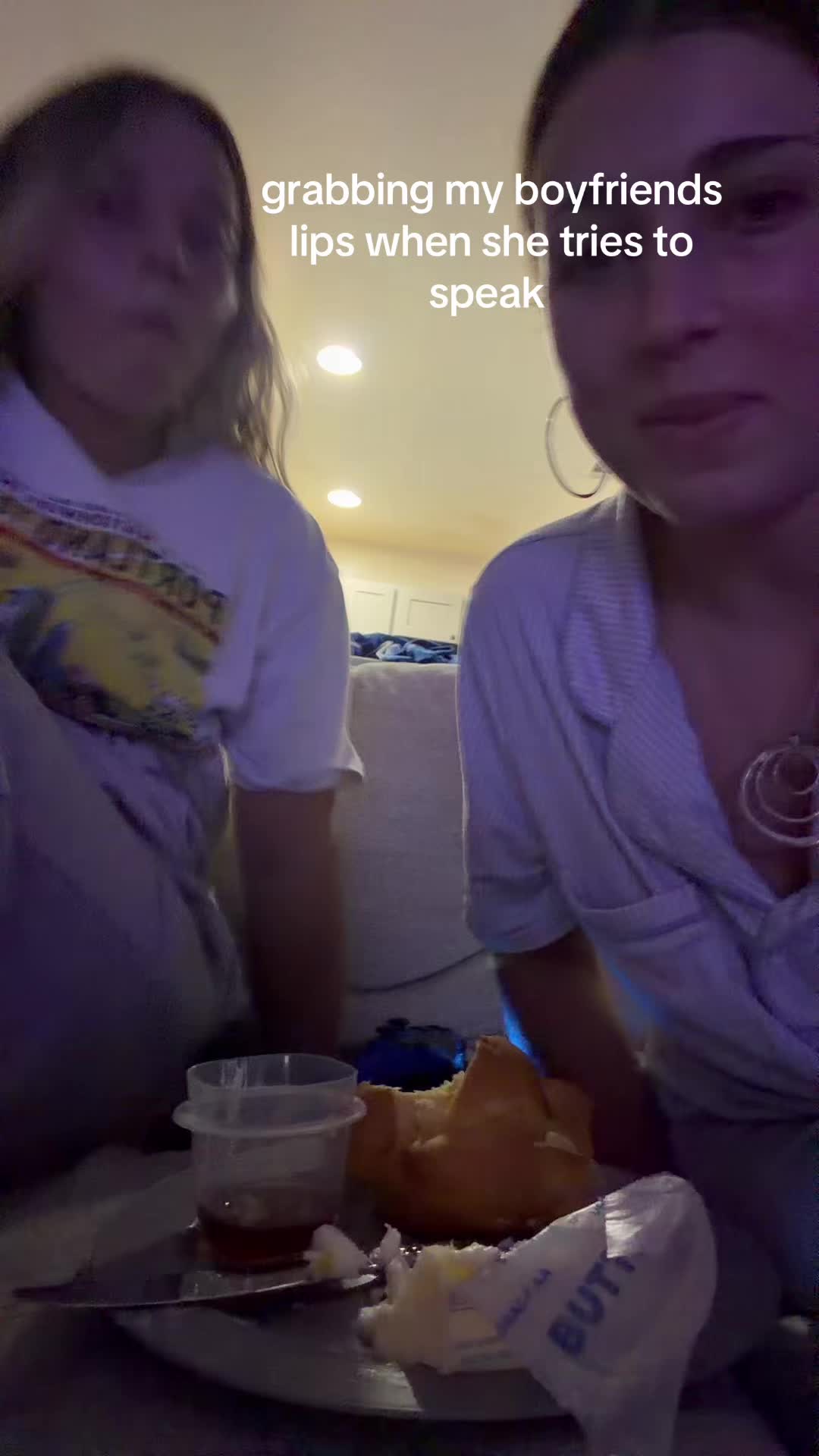 @Ella