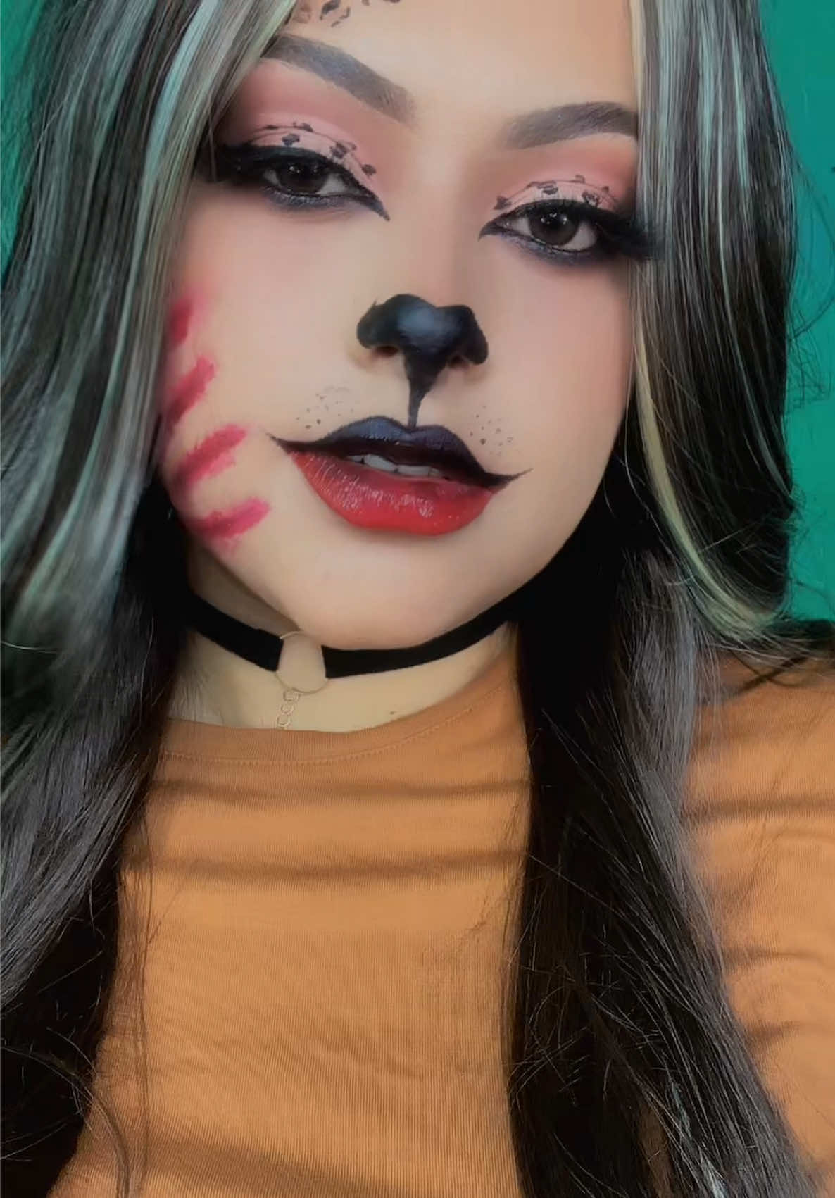 @MakeupRodríguez🖤💄💜