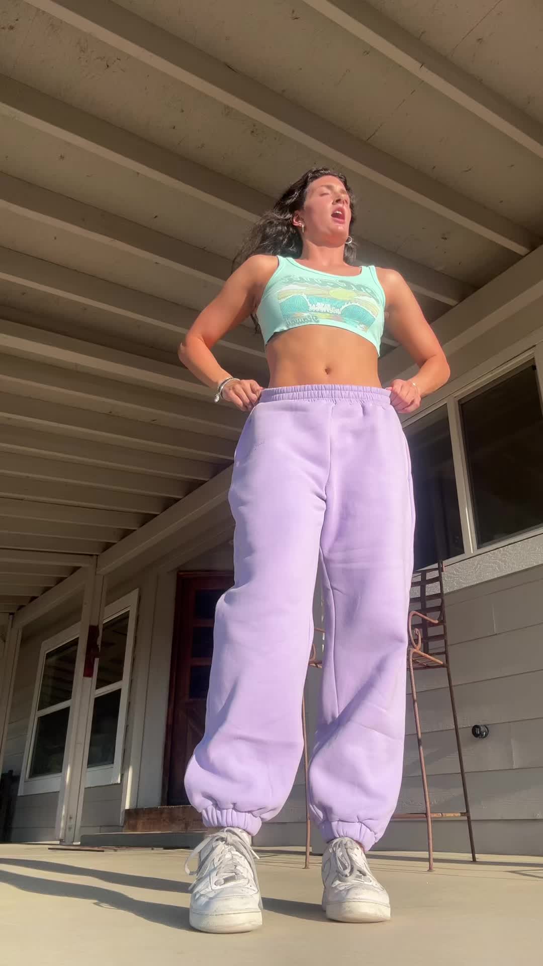 @Roxi