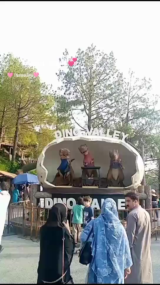 @Humaira🦋