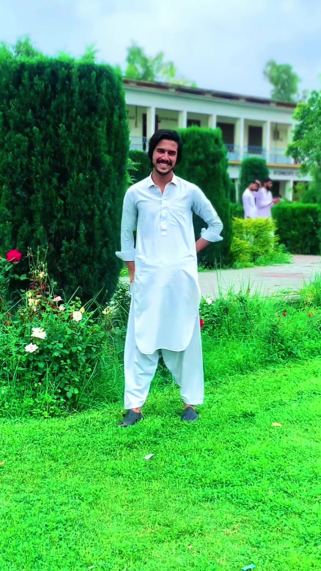 @zeeshan_mohmand1
