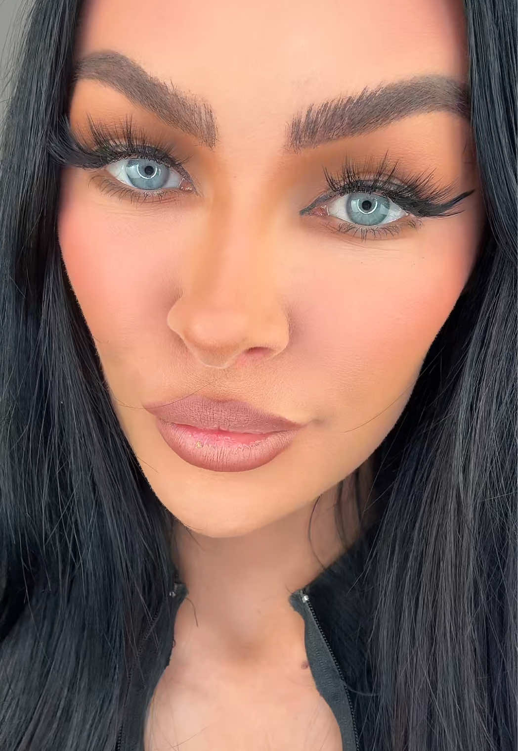 @selinafox.official