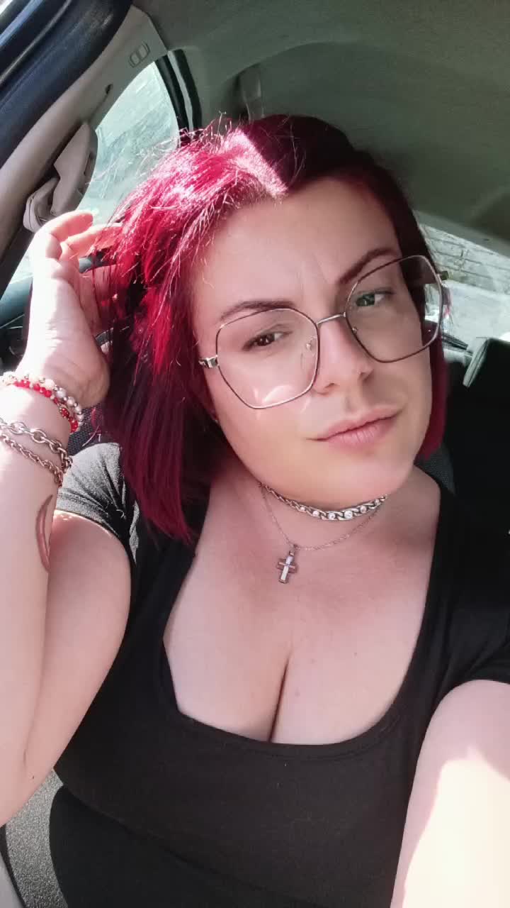 @Angy84