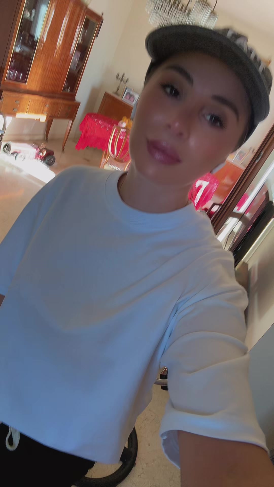 @ნინა