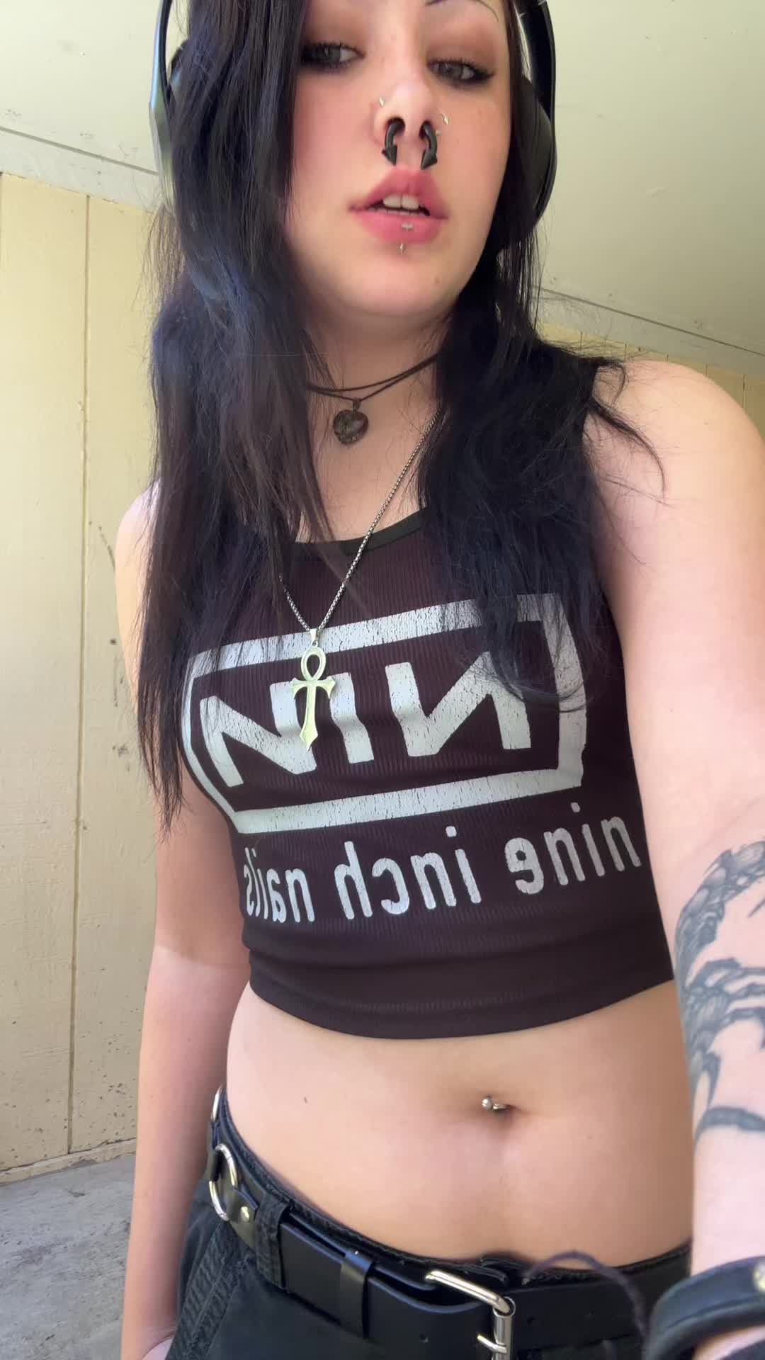 @aja 🧟&zwj;♀️