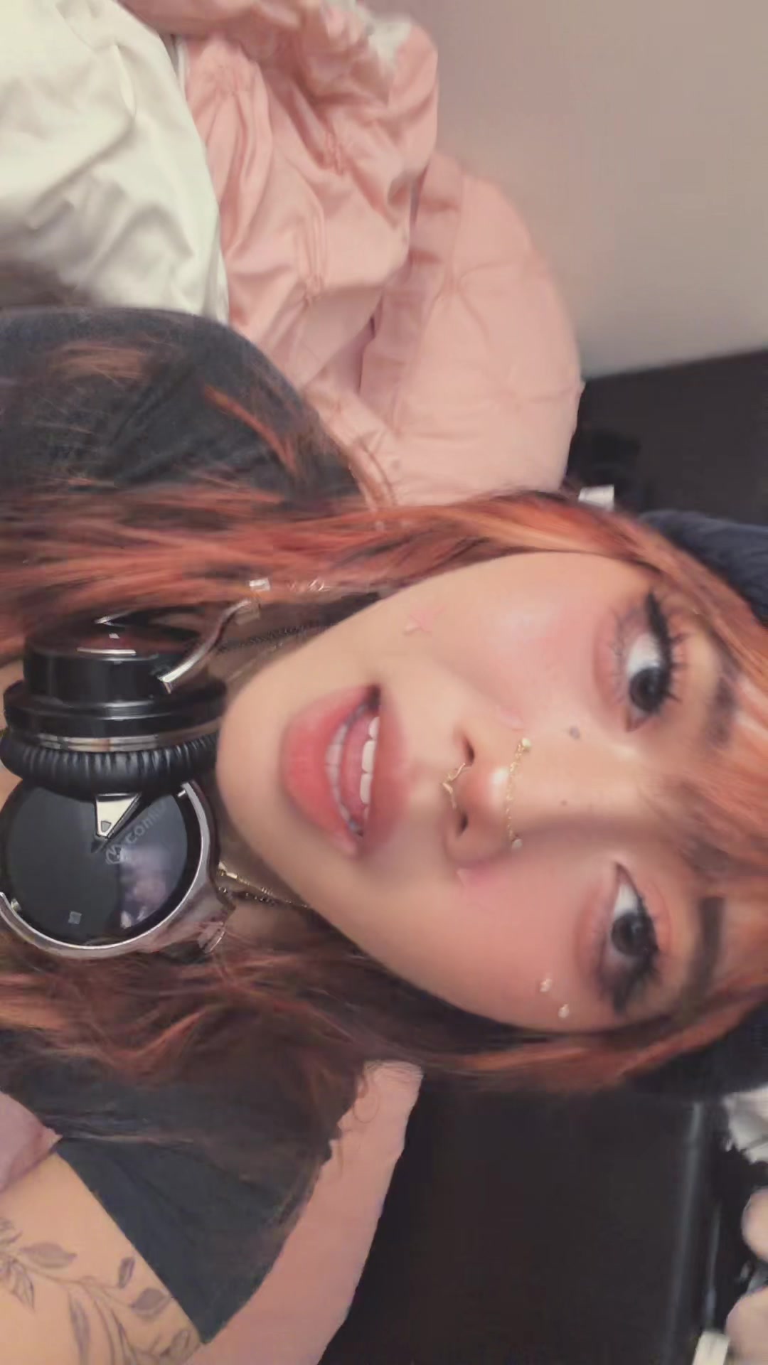 @Vy ✦