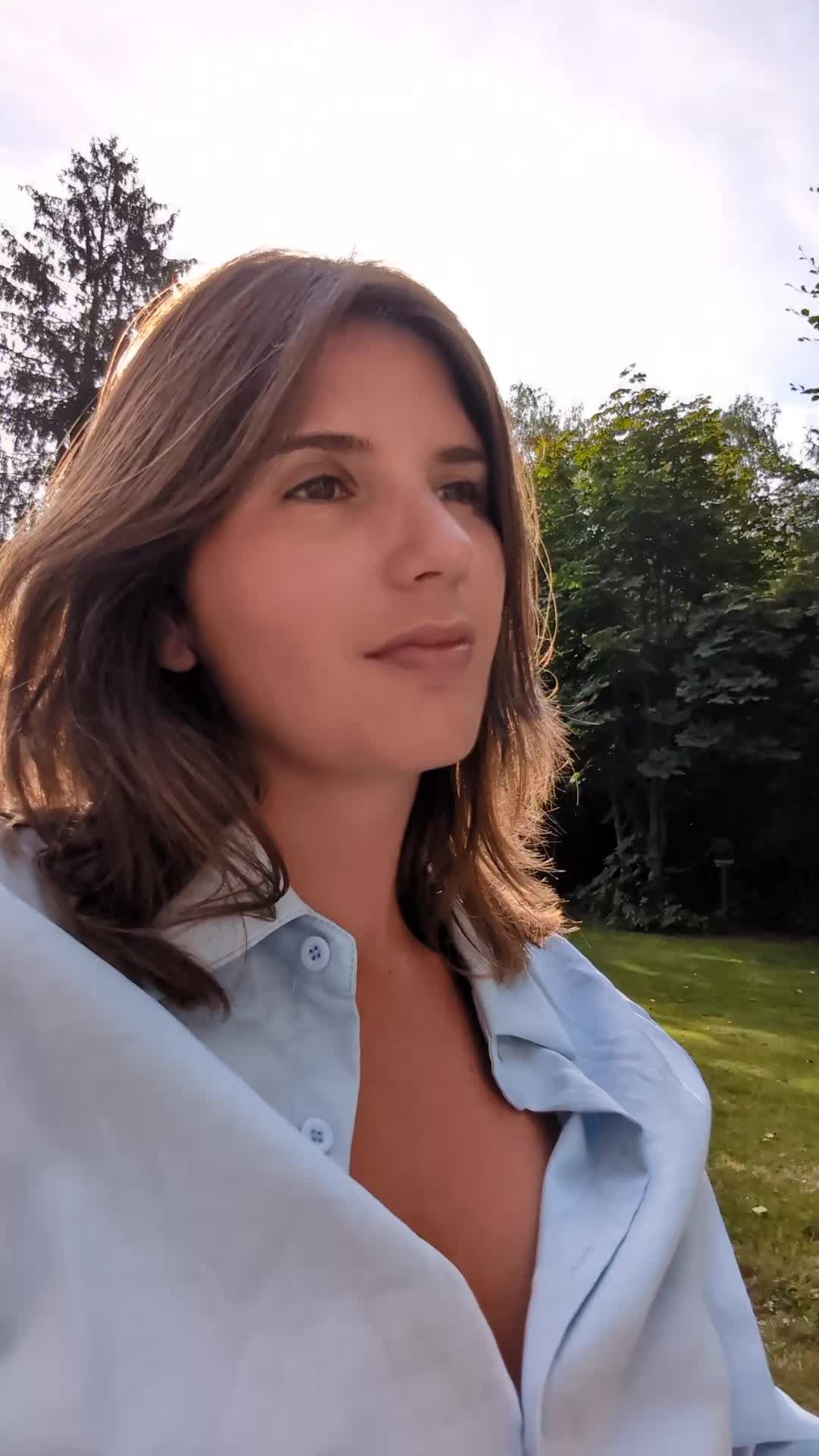 @justme-elena