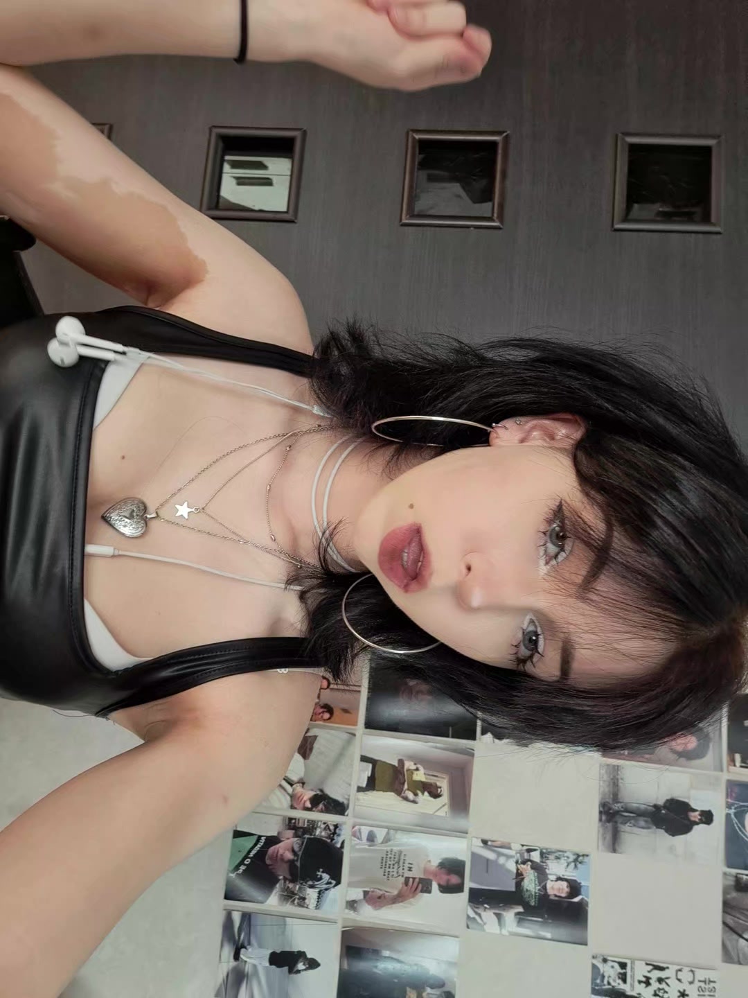 @xidhs@