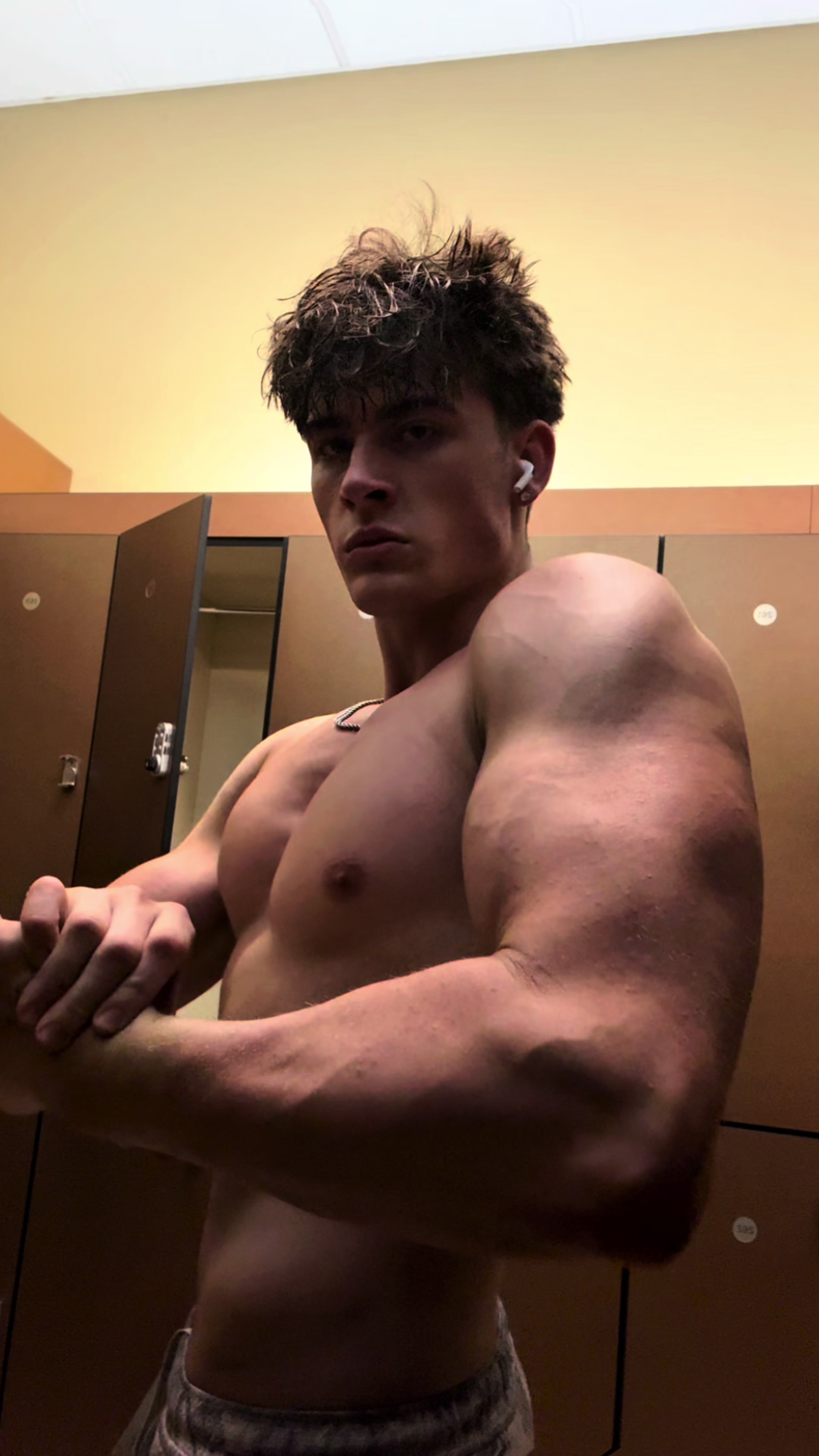 @Kyle_lifts