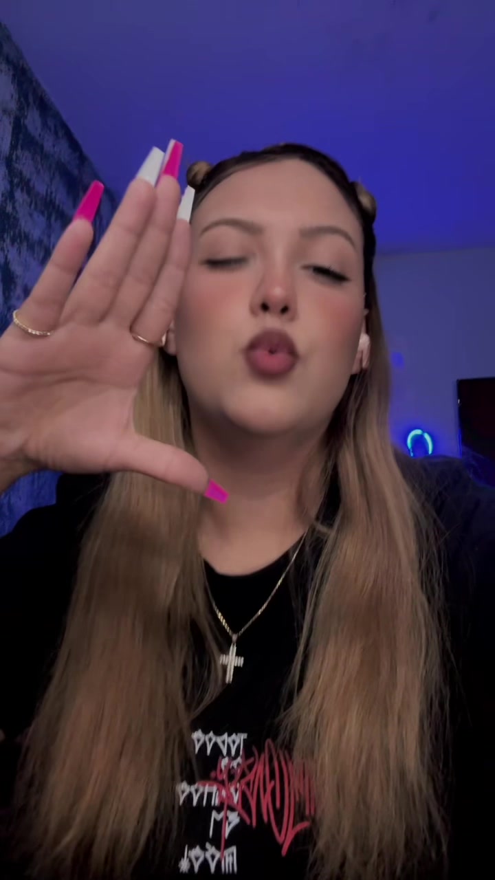 @𝐅’