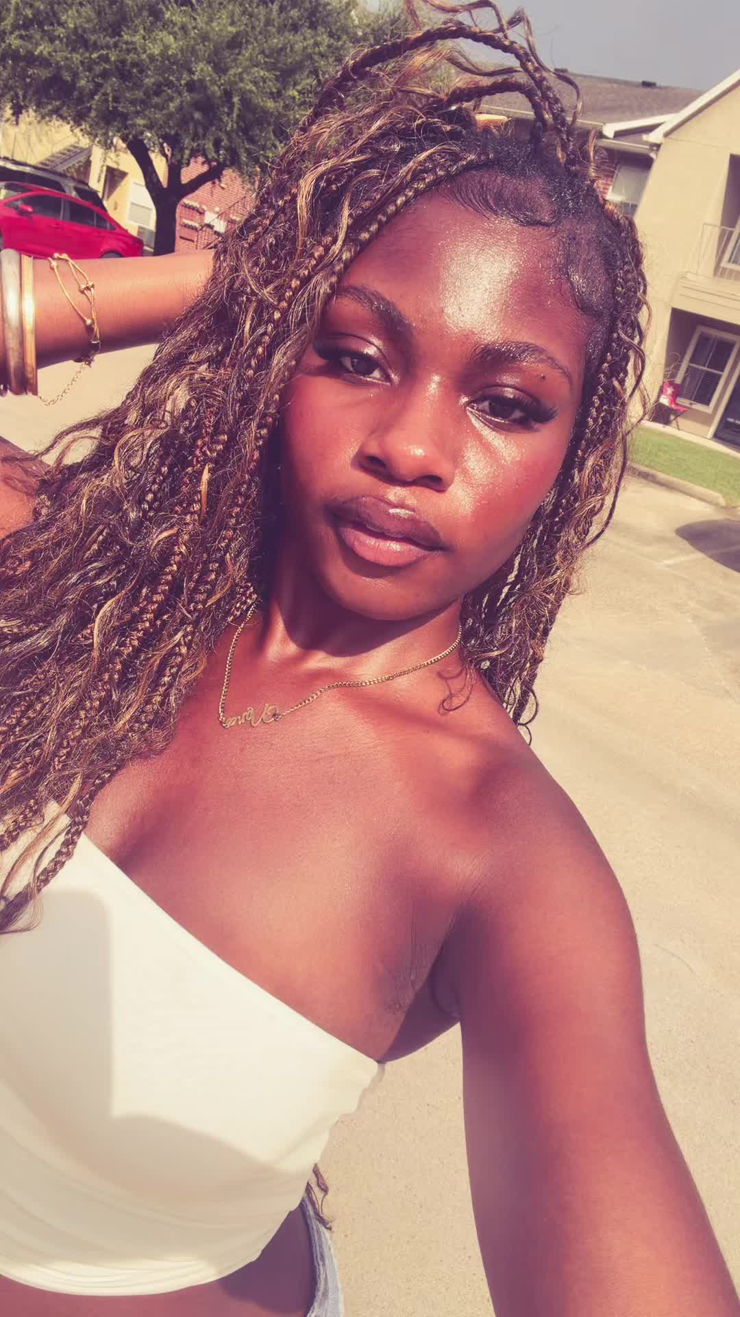 @nana