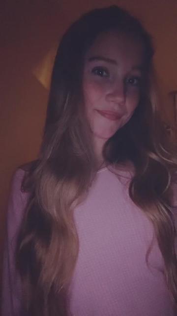 @полинка я😇