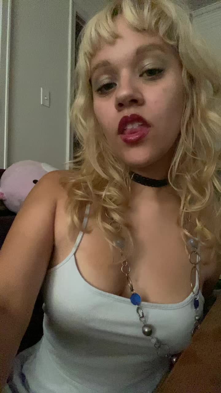 @ilovesleepyhead