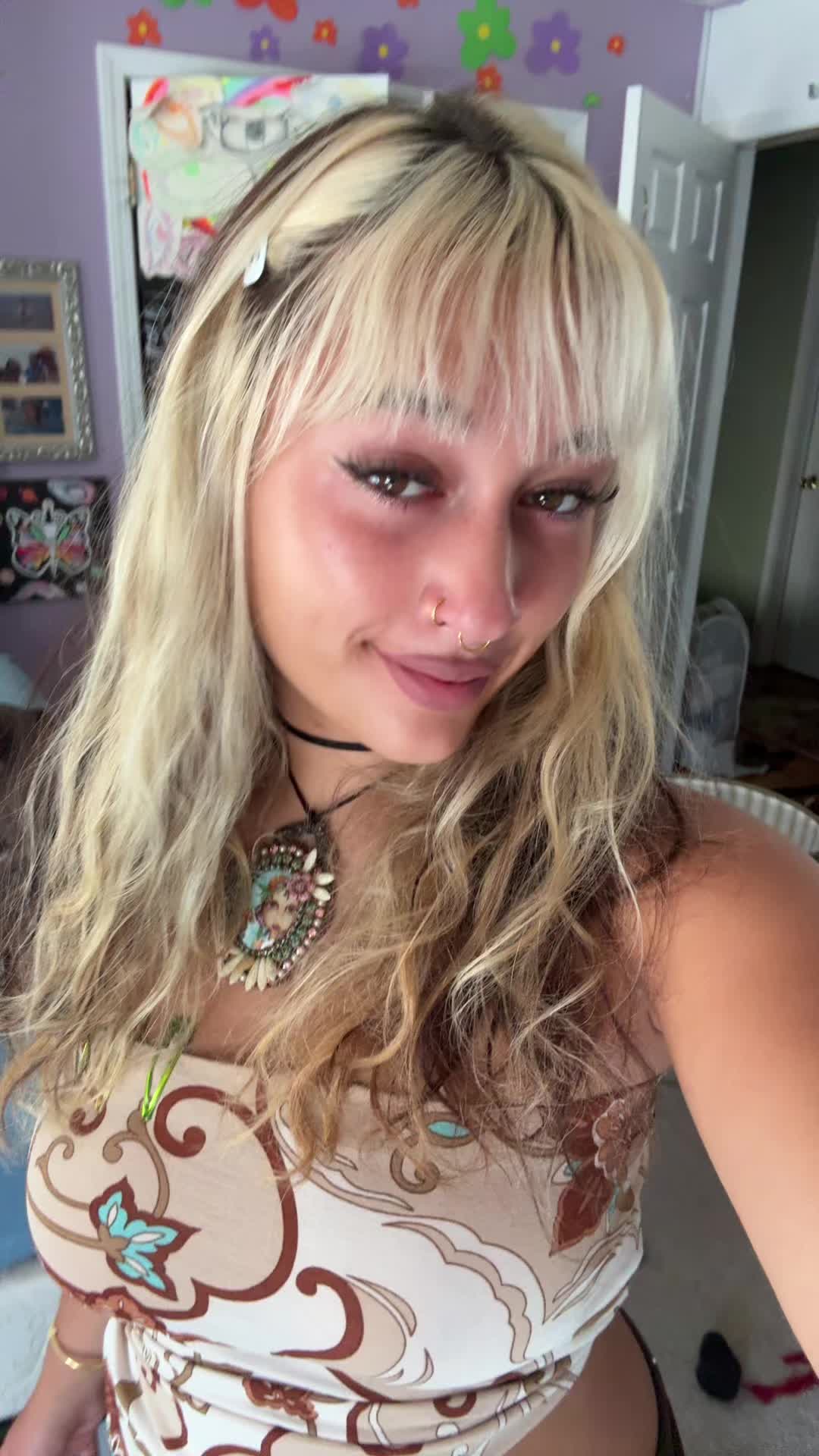 @SillyStar:)