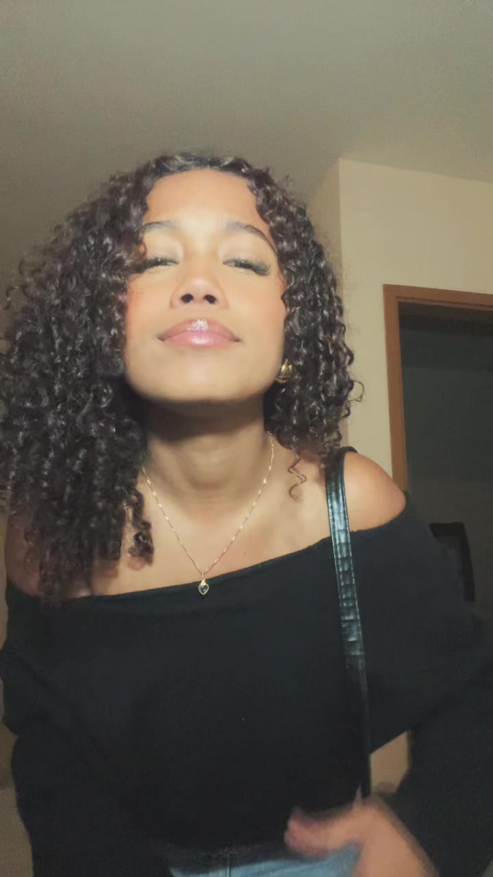 @iwishiwasanormalgirl