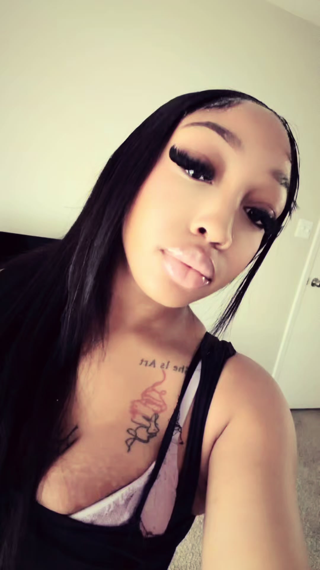 @Laaychontaa