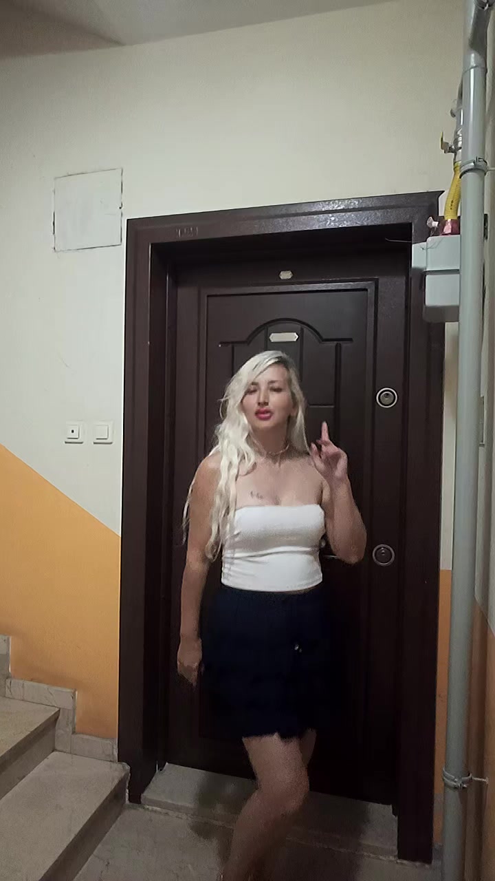 @Ela31_61