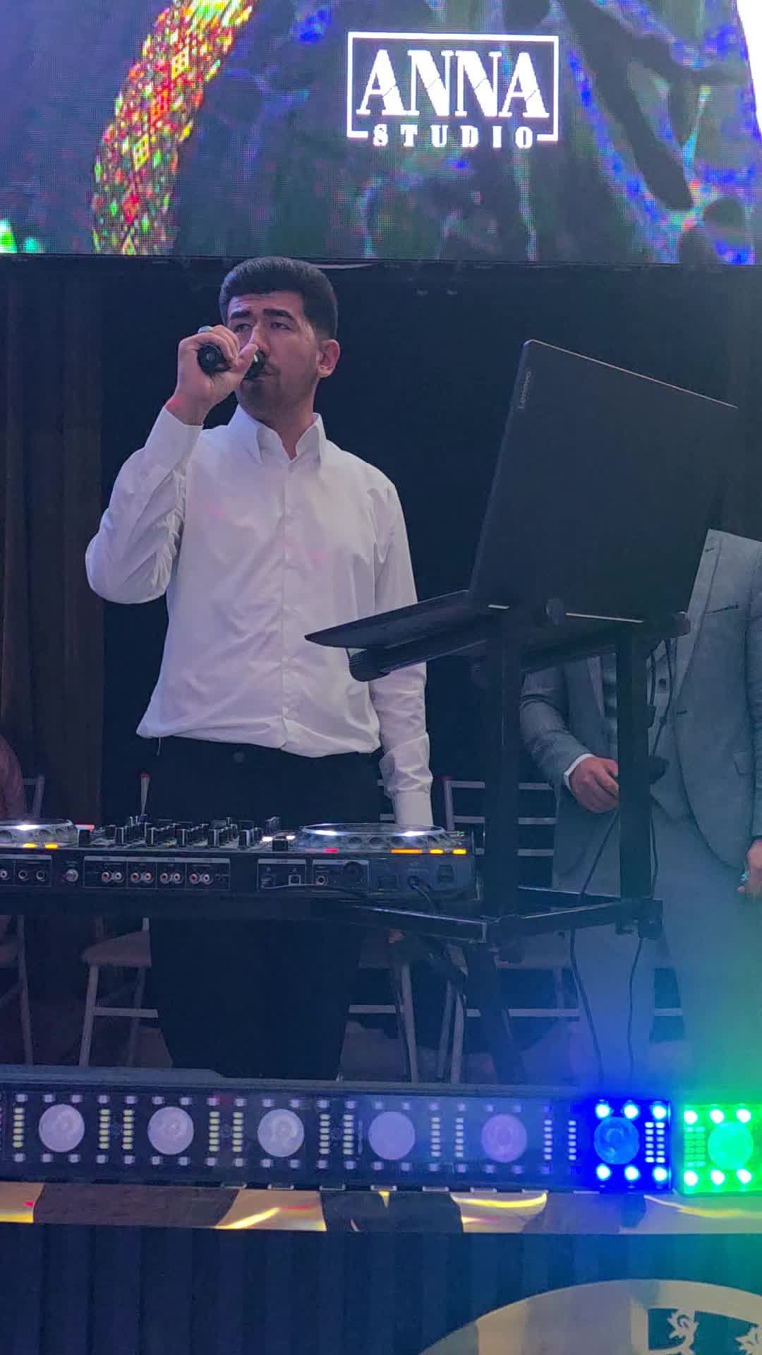 @DJ HeNiX