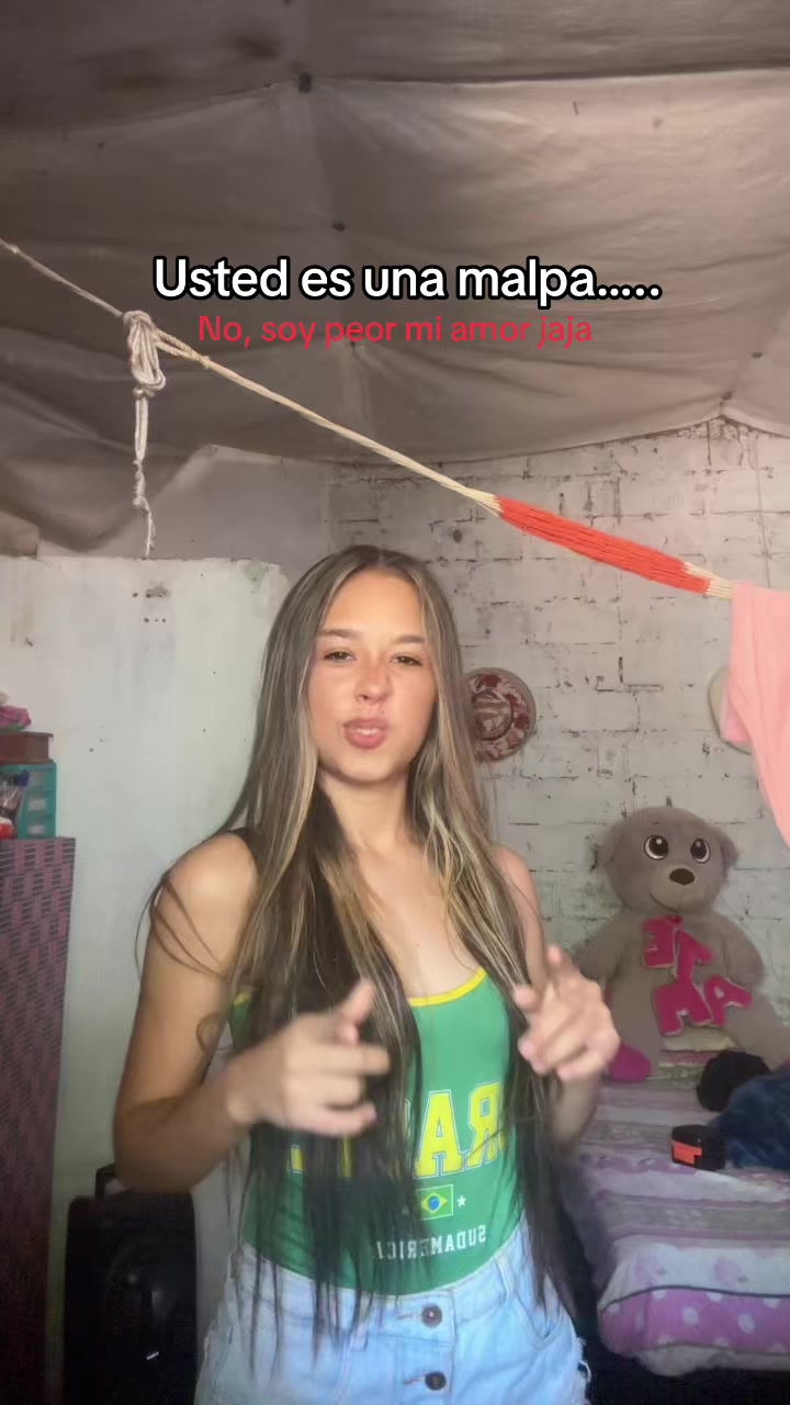 @🦦