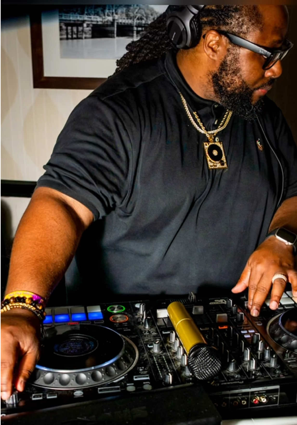 @DJ Lenny Love