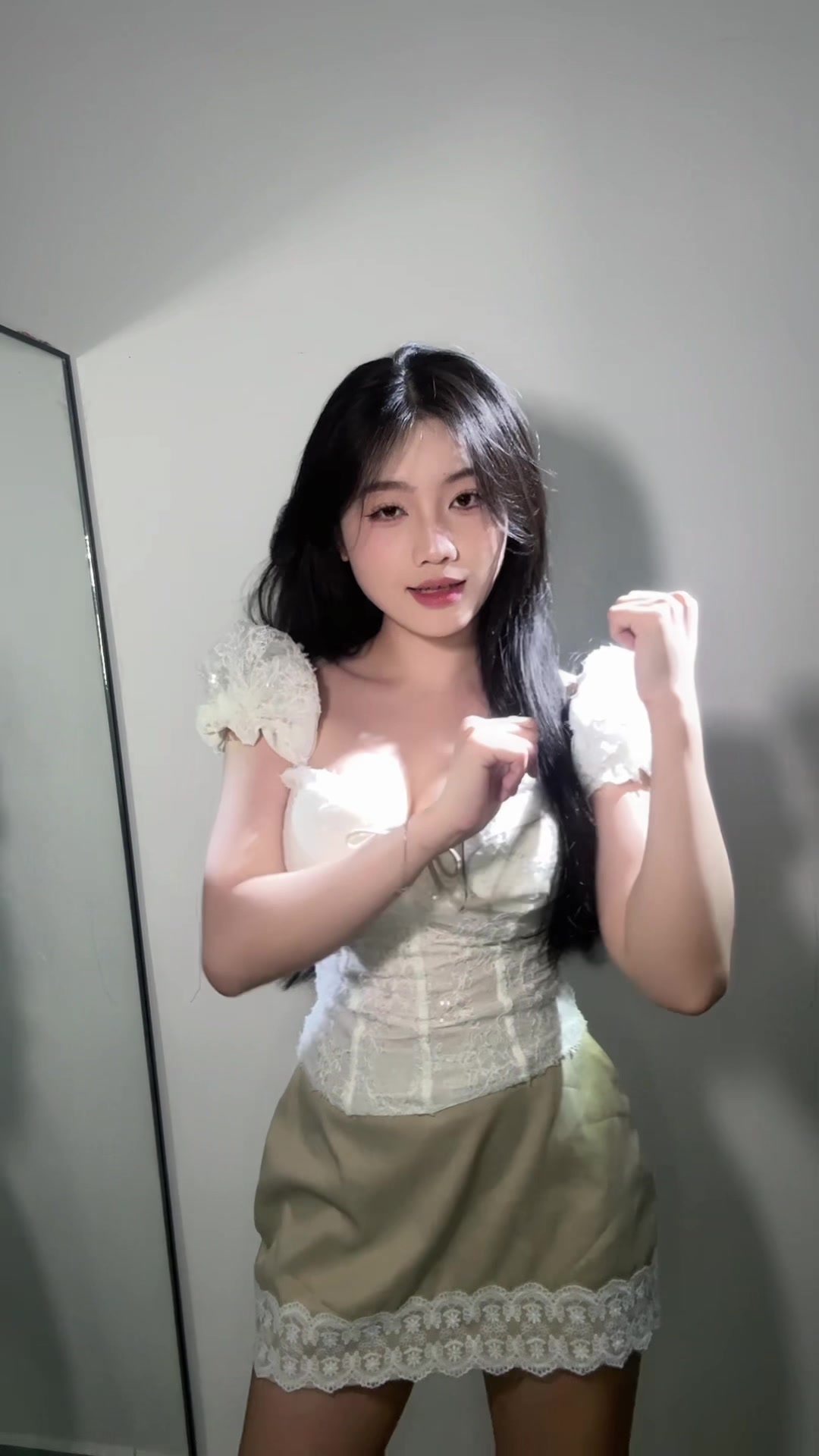 @Ho&agrave;ng Li&ecirc;n Hoa