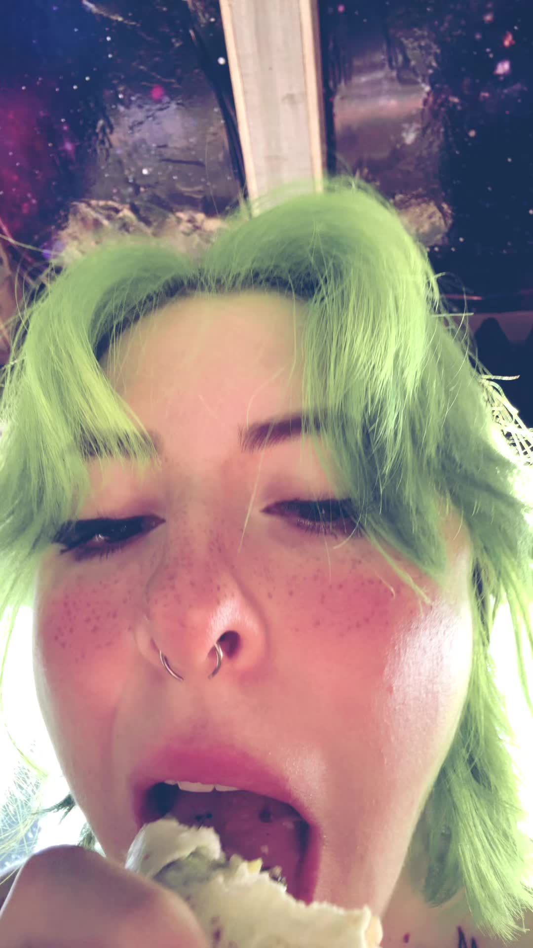 @impineapplegg