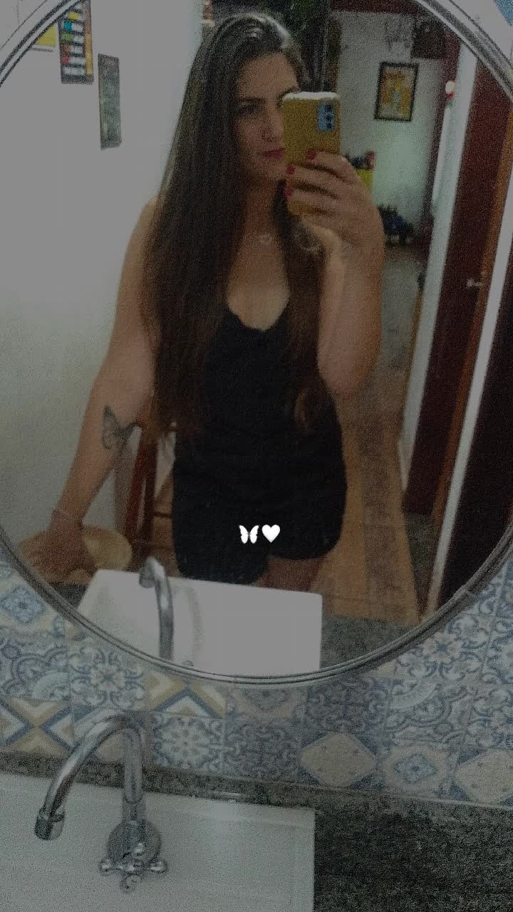 @Darlene Helena 🦋