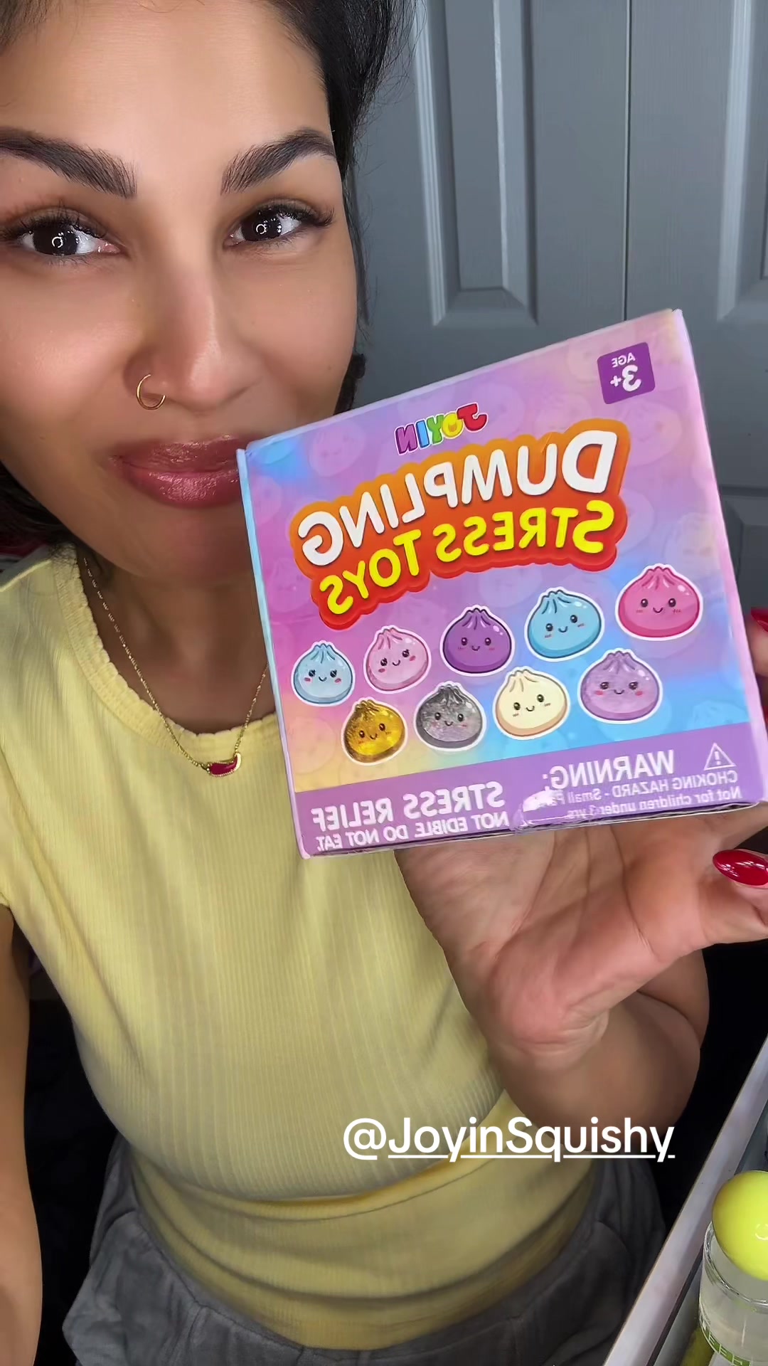 @MakeupLaveena