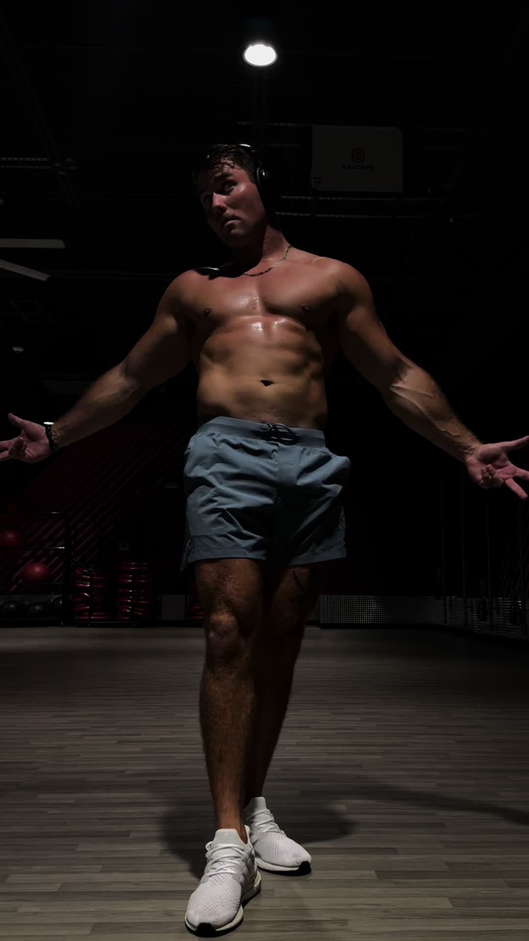 @ROZZYLIFTS