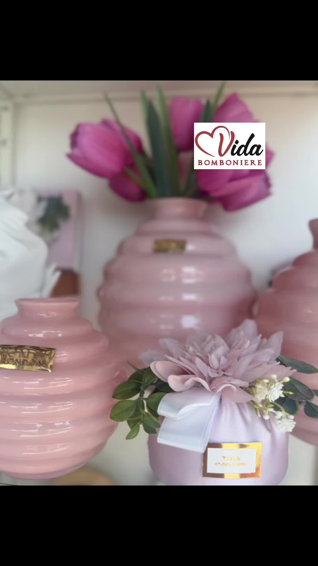@Vida&ensp;Bomboniere