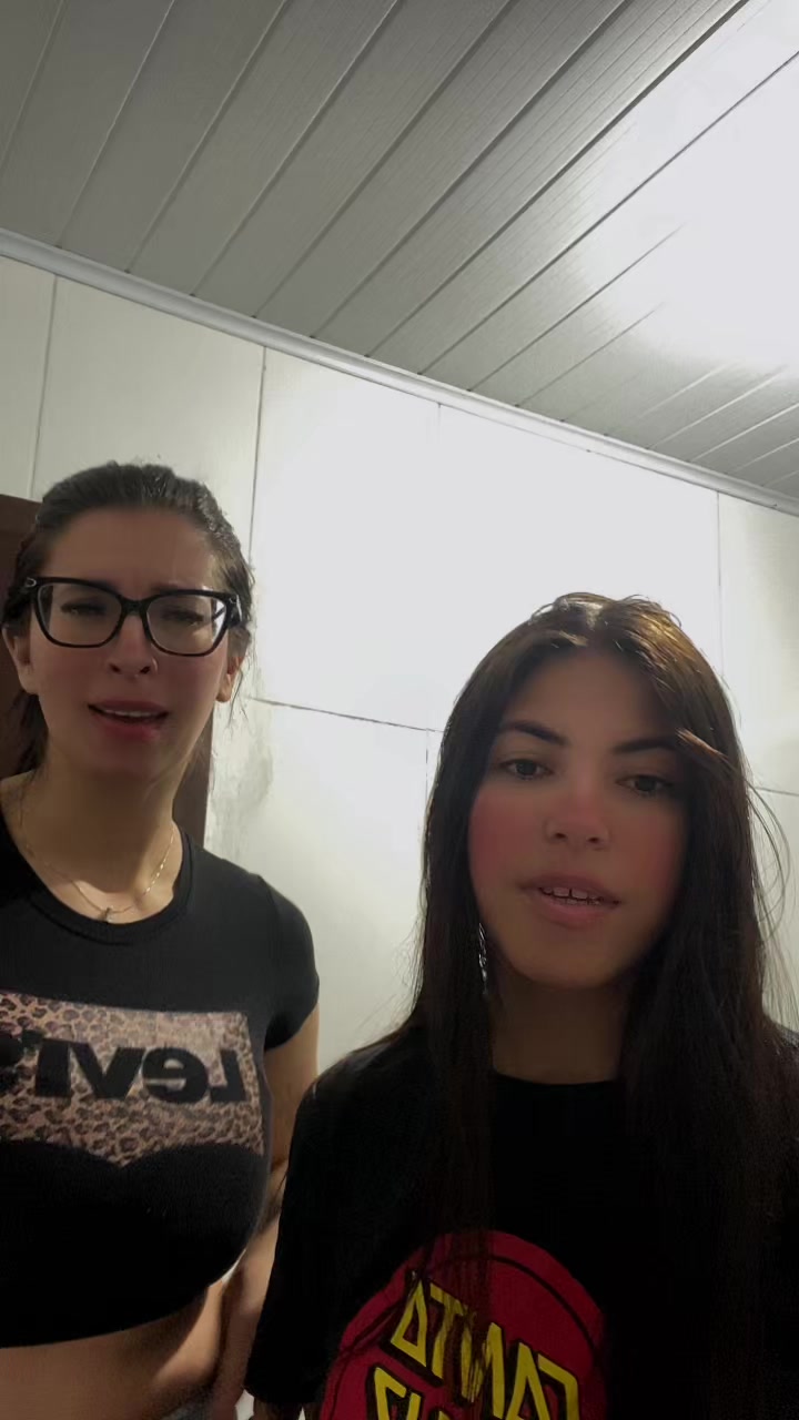 @Viviane Anselmo 🦒