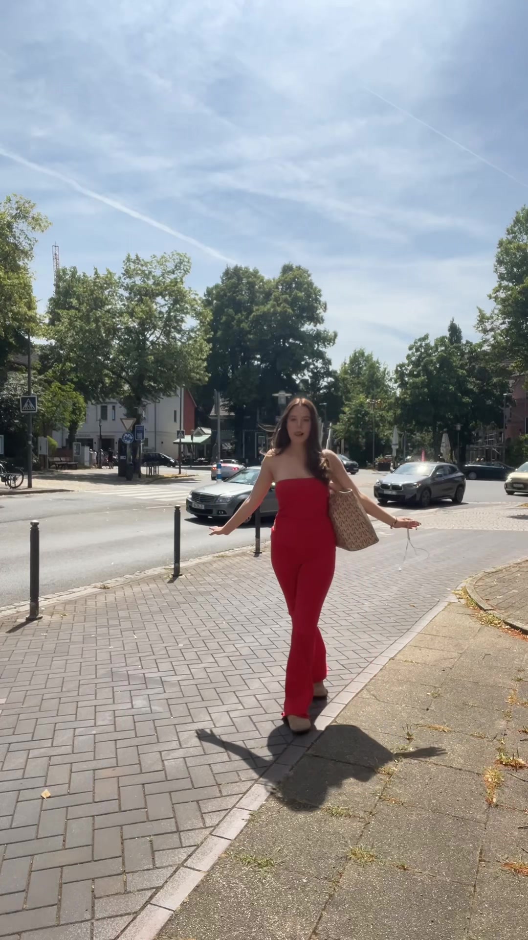 @Valentina ๐๐
