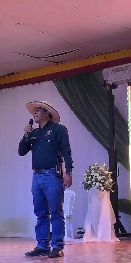 @Mi lindo Rabinal