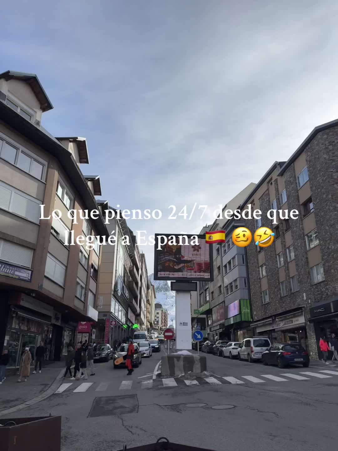 @Daviiid