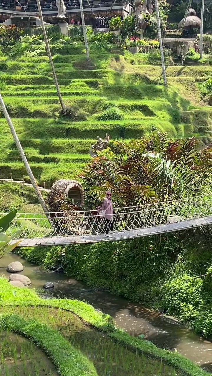 @putri anisa