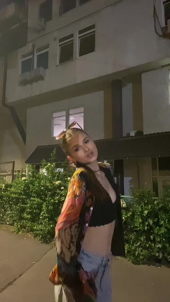 @Леонтина