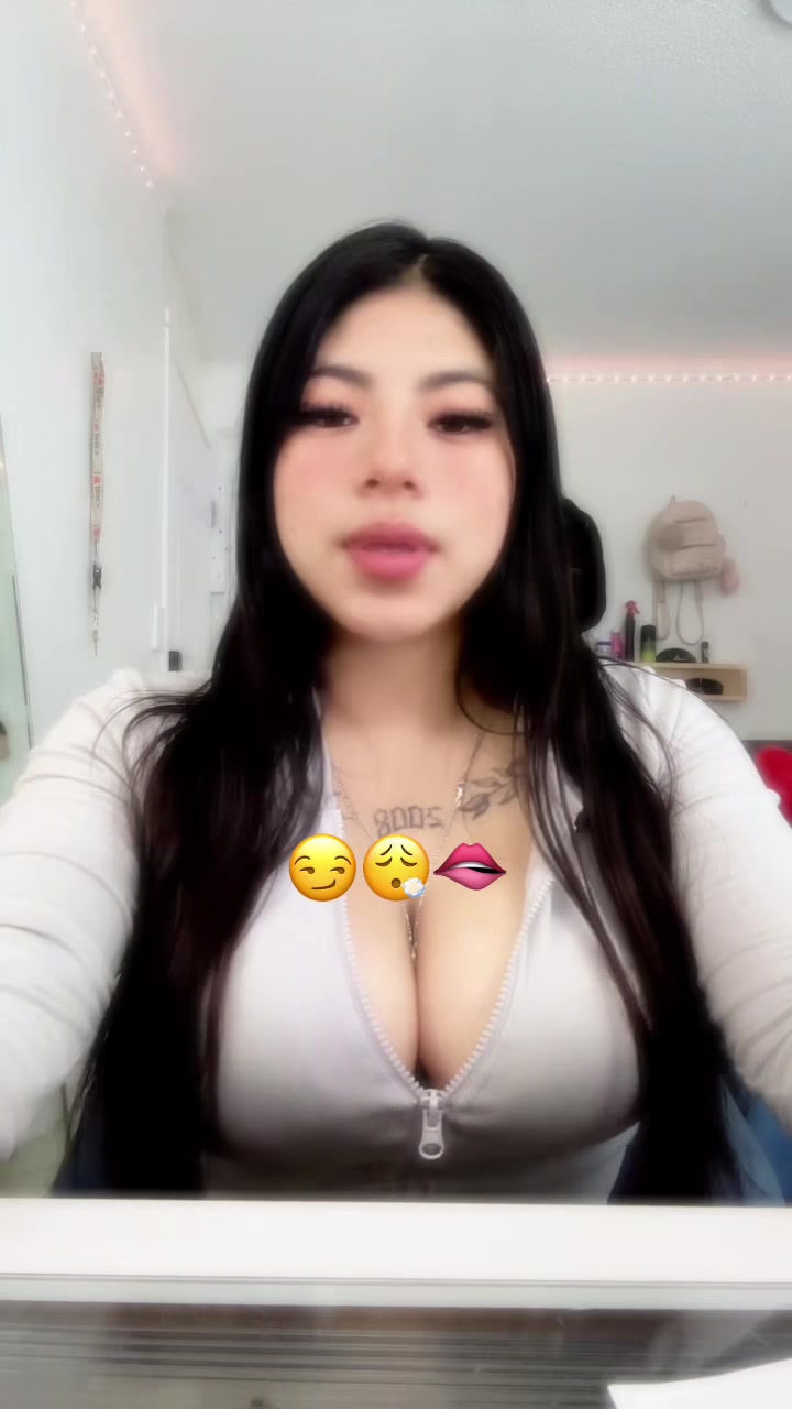 @Carol Vargas ๐๐ฅ๐ซฆ