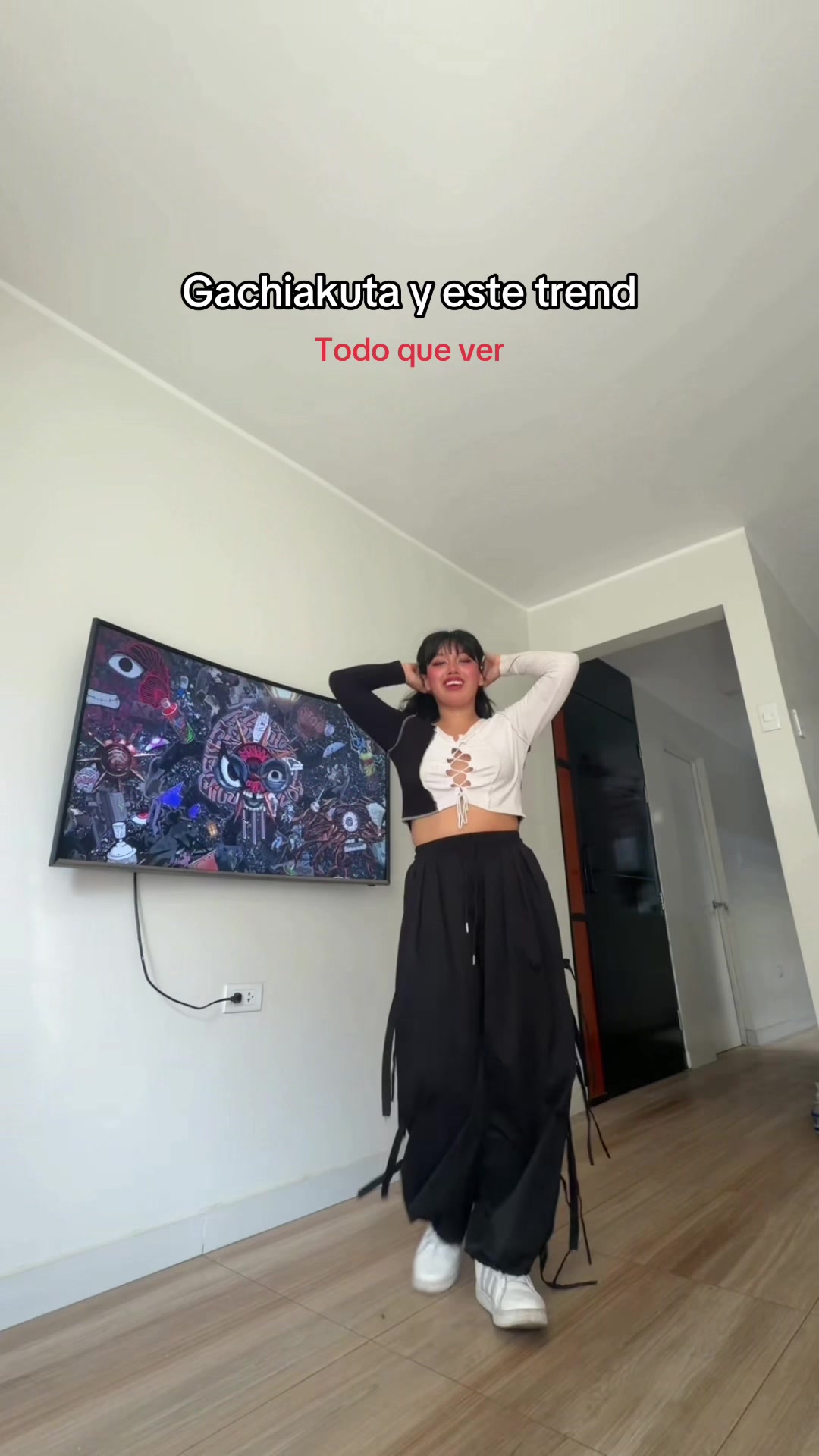 @Bella