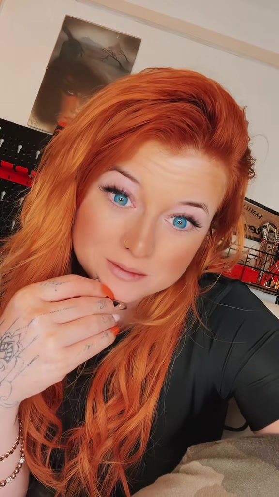 @Fynixia 🦊Fuchsi🦊